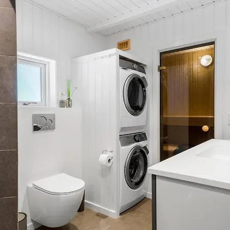 Casa vacanze In With Sauna Ålbæk